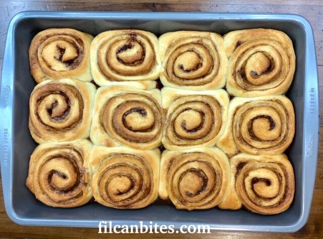 Cinnamon Roll with Cream Cheese Glaze